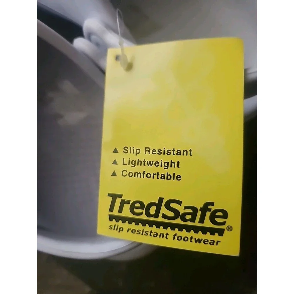 TredSafe Slip Resistant Shoes. M-10 W-11 W. White Clog W/ Closed Toe W/ Strap.